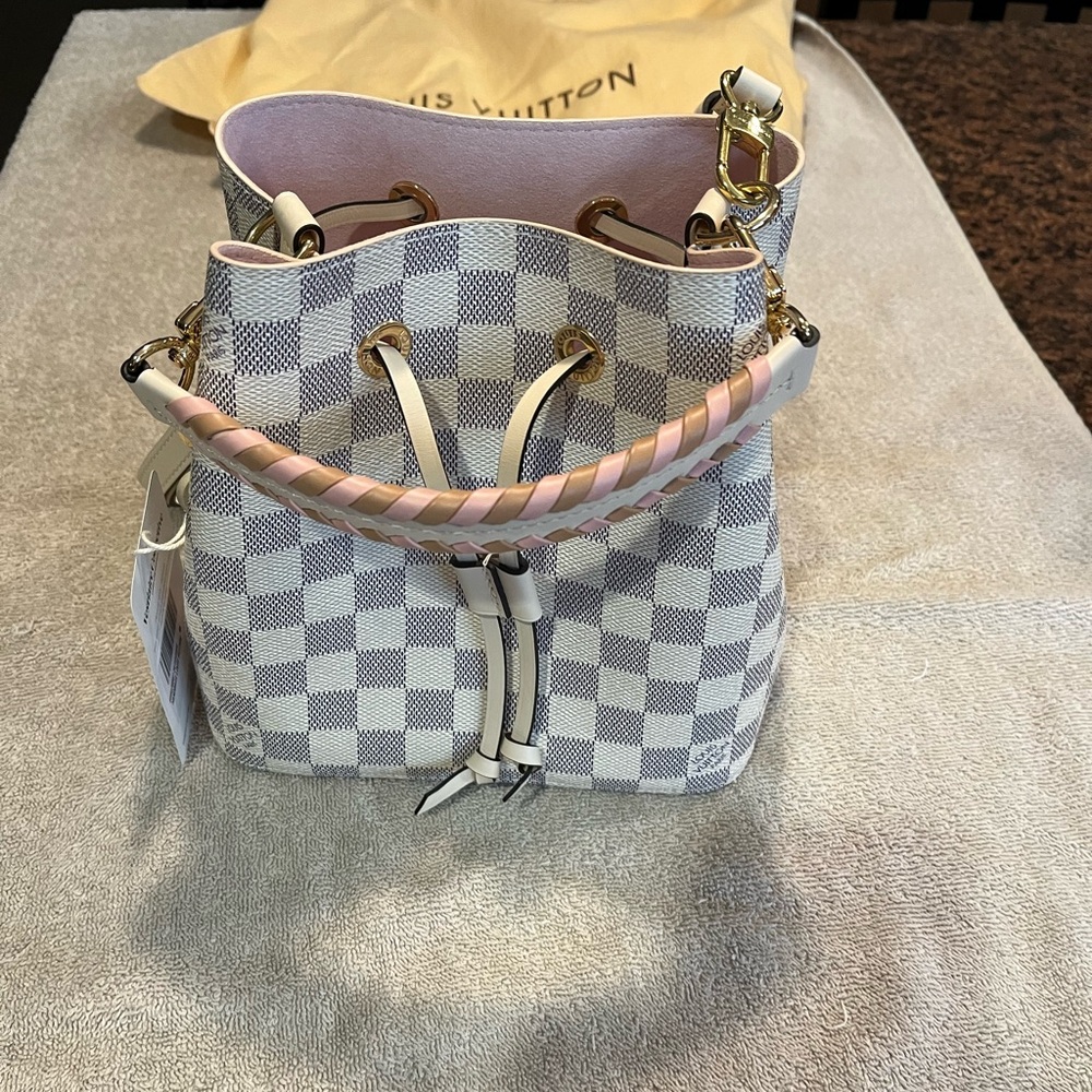 Louis Vuitton Neonoe BB Damier Azur